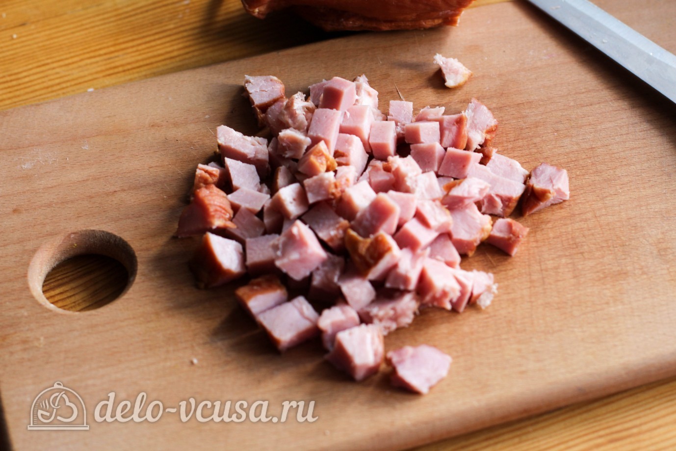 Шаг 1 приготовления Салат с ветчиной и огурцами
