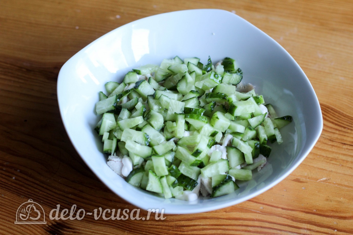 Шаг 3 приготовления Салат с курицей и огурцом
