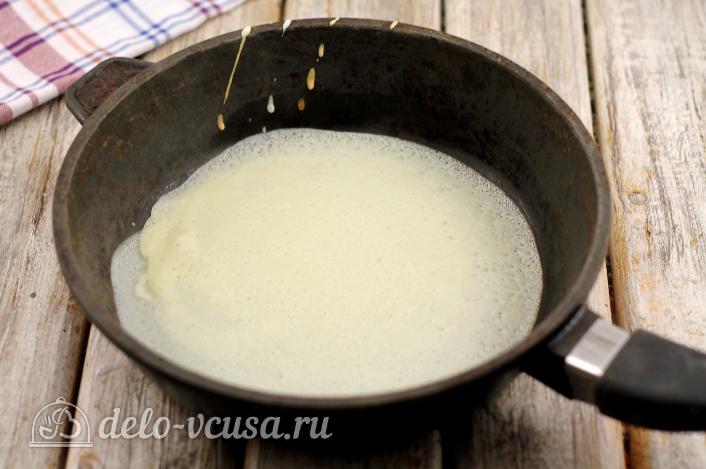Шаг 5 приготовления Блины на козьем молоке