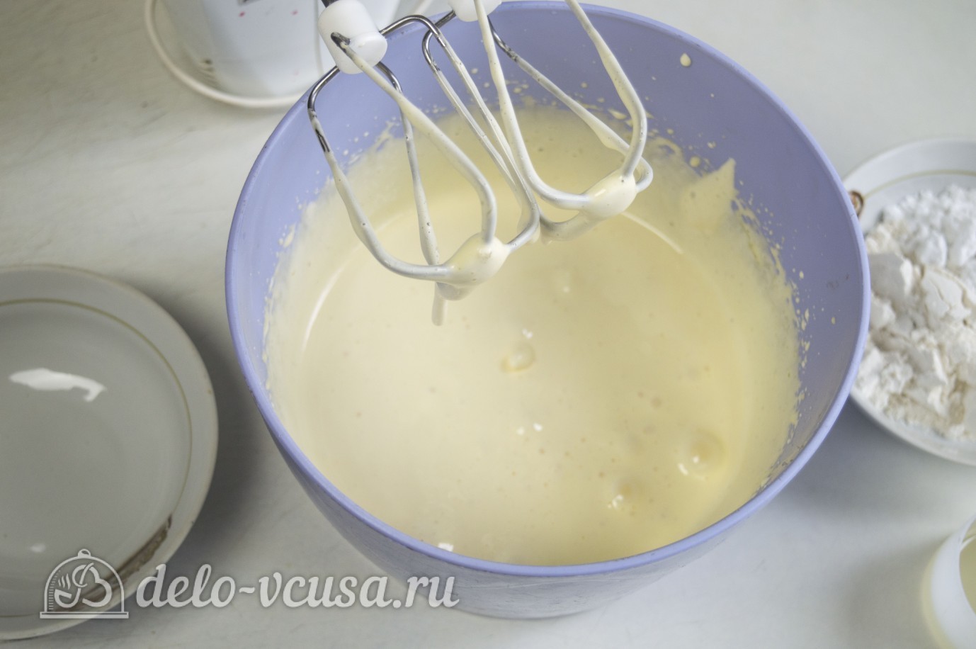 Шаг 1 приготовления Бисквит на желтках