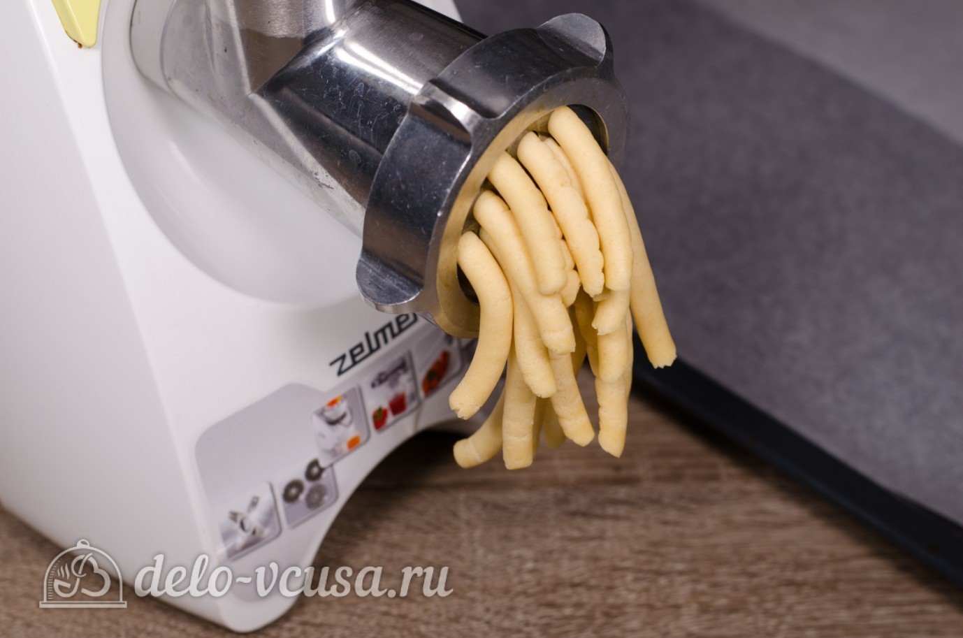 Шаг 15 приготовления Печенье через мясорубку