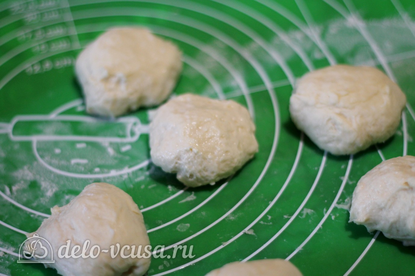 Шаг 9 приготовления Булочки с вишней