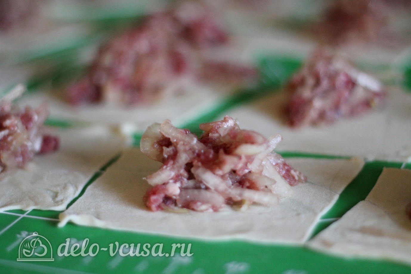 Шаг 8 приготовления Манты с мясом