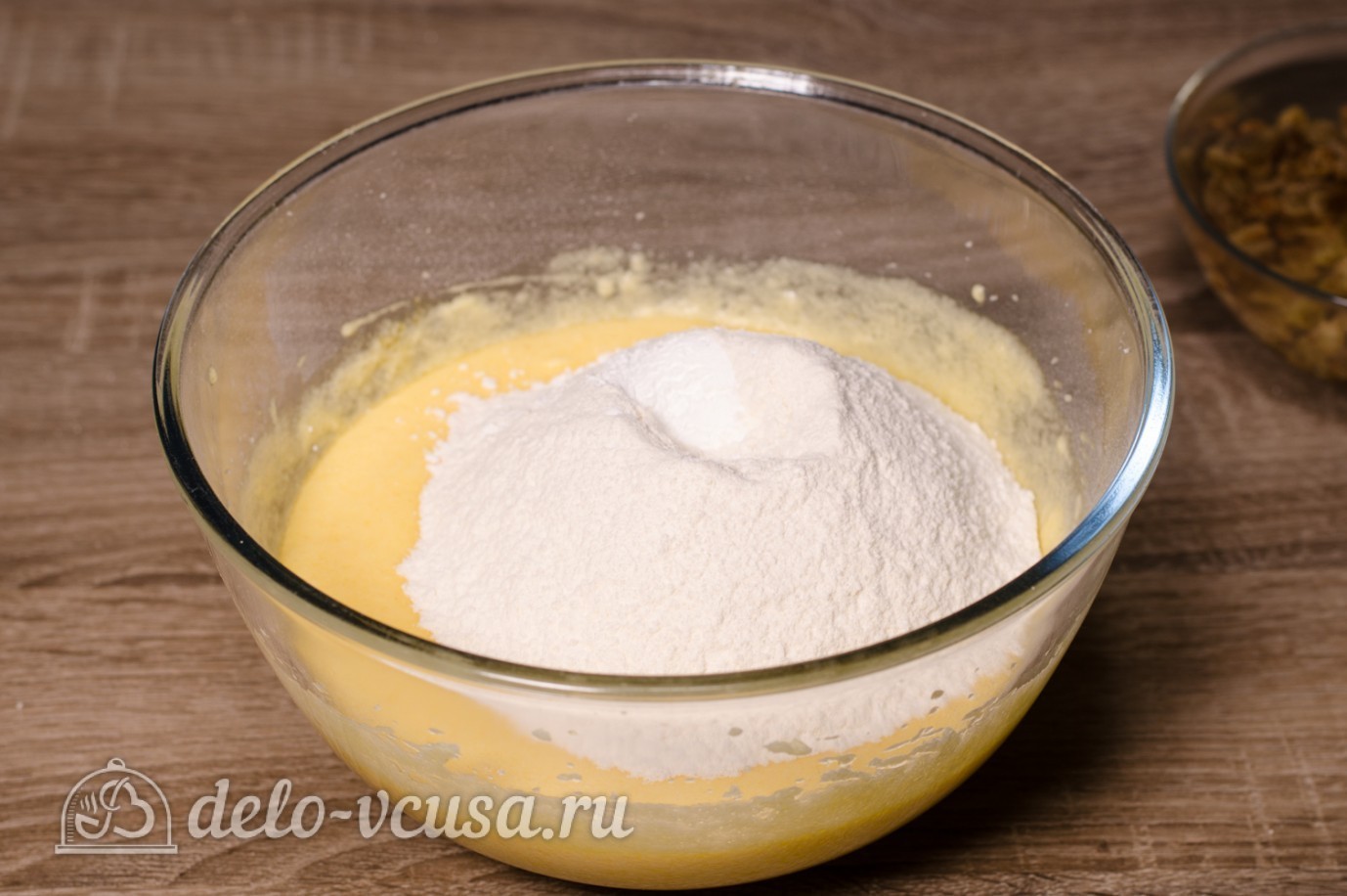 Шаг 8 приготовления Кексы с изюмом