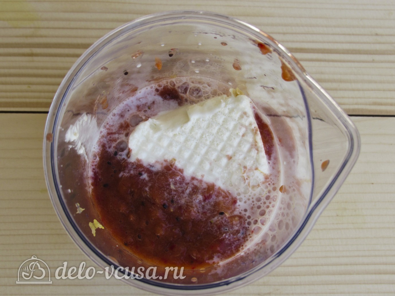 Шаг 6 приготовления Молочный коктейль с апельсином, киви и клубникой