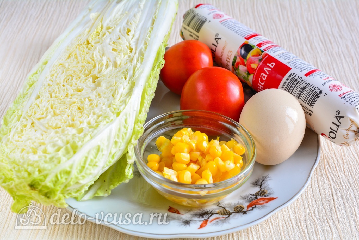 Ингредиенты Салат с капустой, помидорами и кукурузой Фото ингредиенты Салат с капустой, помидорами и кукурузой