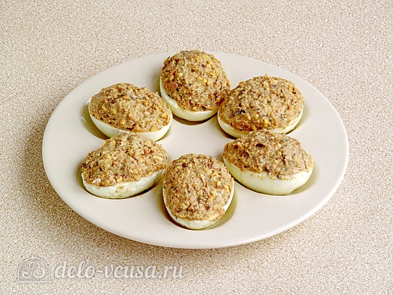 Шаг 6 приготовления Яйца, фаршированные шпротами