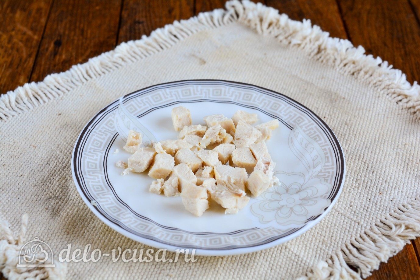 Шаг 1 приготовления Салат с корейской морковкой, курицей и гранатом