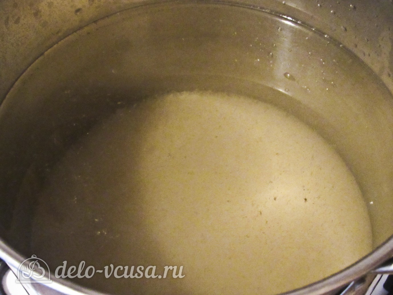 Шаг 7 приготовления Компот из кабачков и алычи