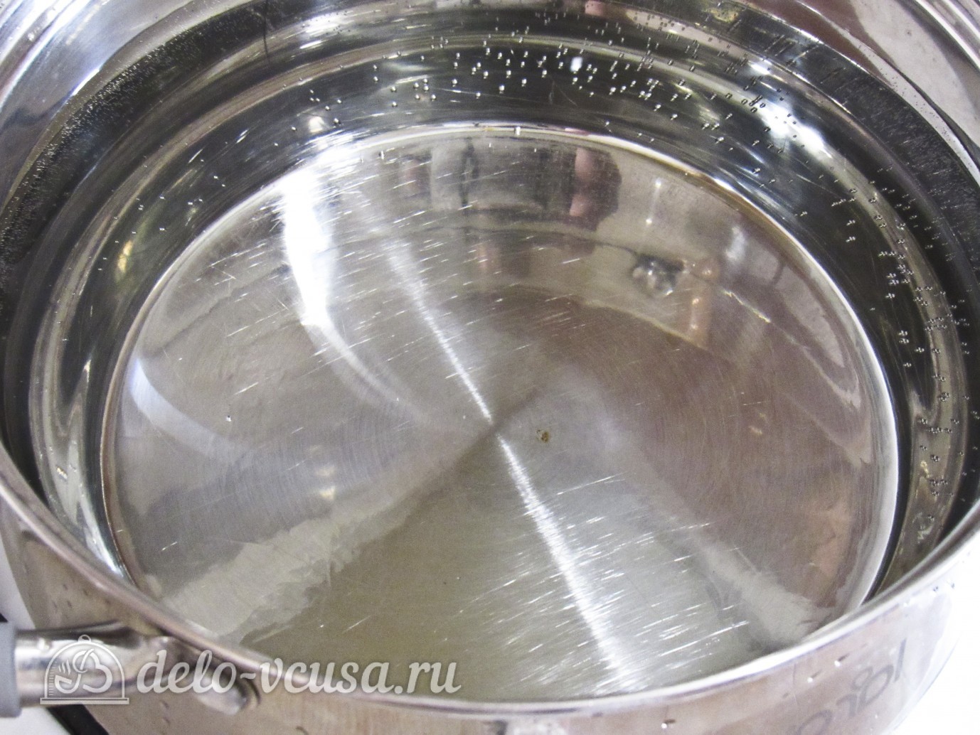 Шаг 6 приготовления Компот из алычи и яблок на зиму