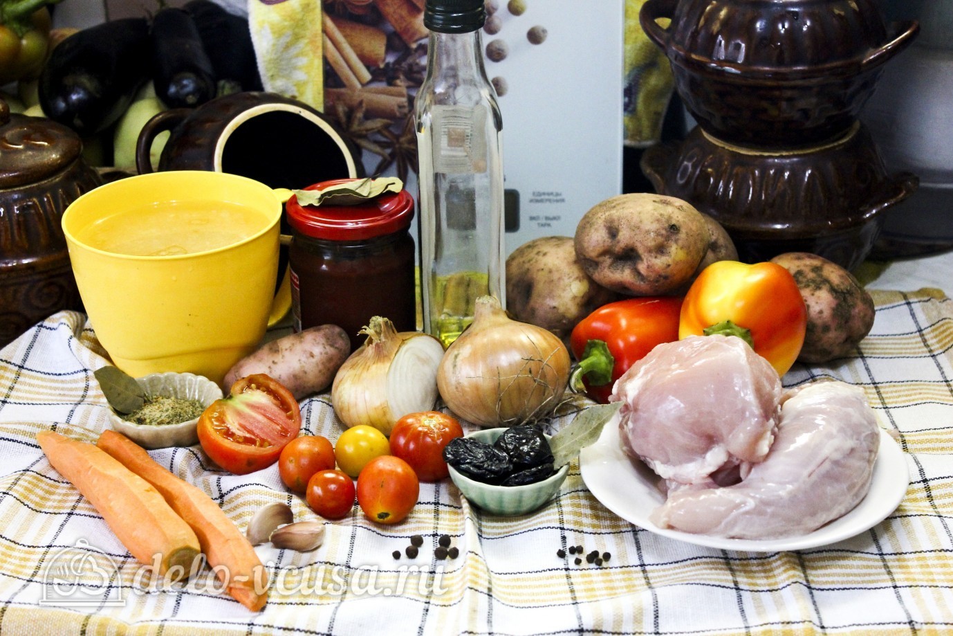 Фото ингредиенты Жаркое с курицей и черносливом в горшочках