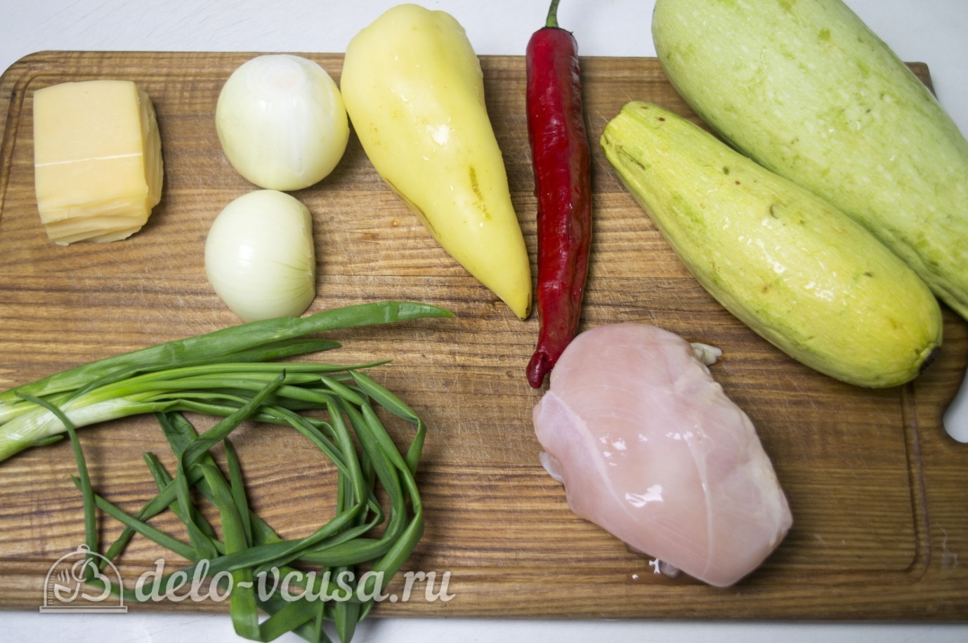 Ингредиенты Запеченные кабачки с курицей и овощами Фото ингредиенты Запеченные кабачки с курицей и овощами
