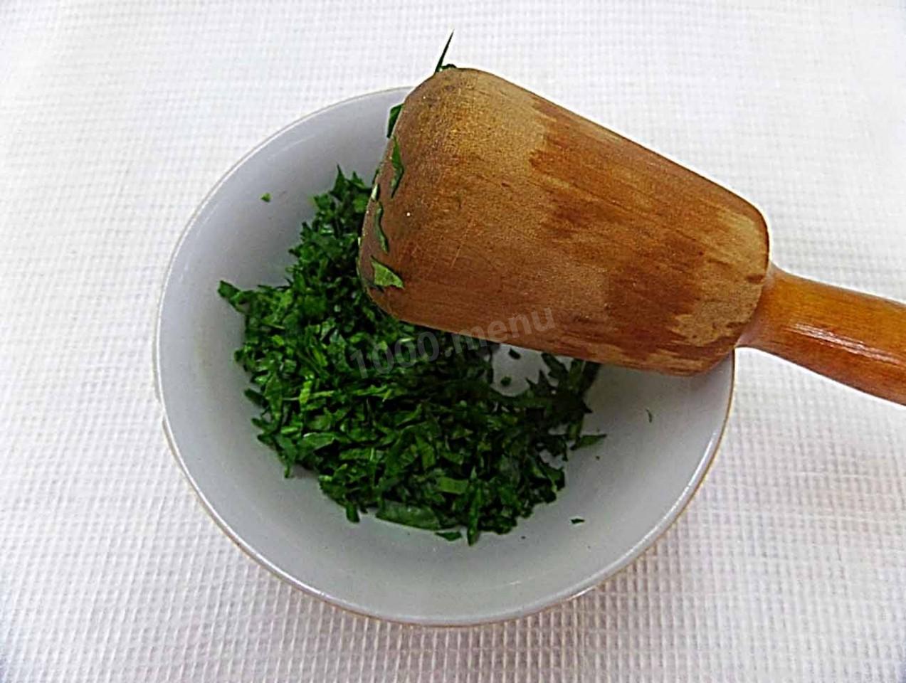 Шаг 3 приготовления Ачма с творогом сыром и зеленью в лаваше