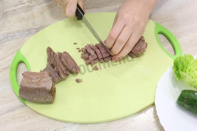 Шаг 6 приготовления Салат Царский Петух