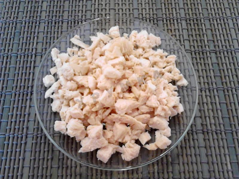 Шаг 6 приготовления Салат с картошкой фри и индейкой