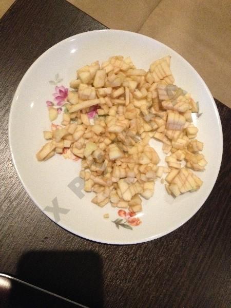 Шаг 6 приготовления Салат с тунцом и яблоком