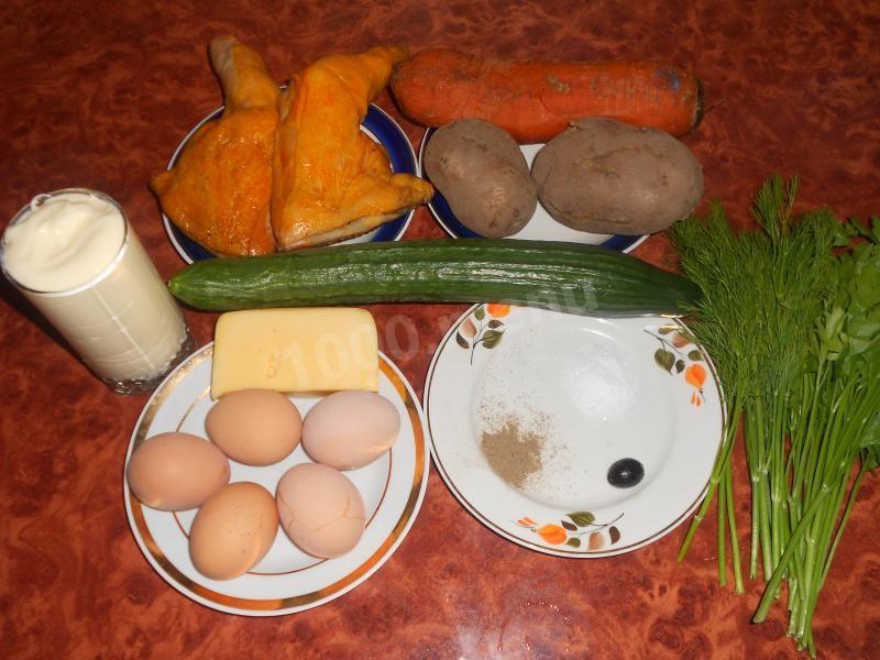 Шаг 1 приготовления Салат Сказка с копченой курицей слоями