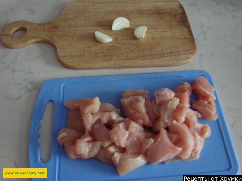 Шаг 2 приготовления Салат с рисовой лапшой, курицей и овощами