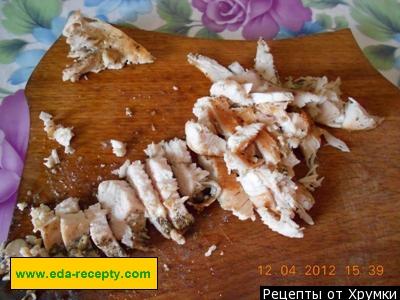 Шаг 4 приготовления Салат с фаршированными яйцами