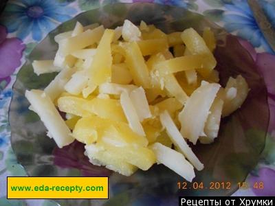 Шаг 7 приготовления Салат с фаршированными яйцами