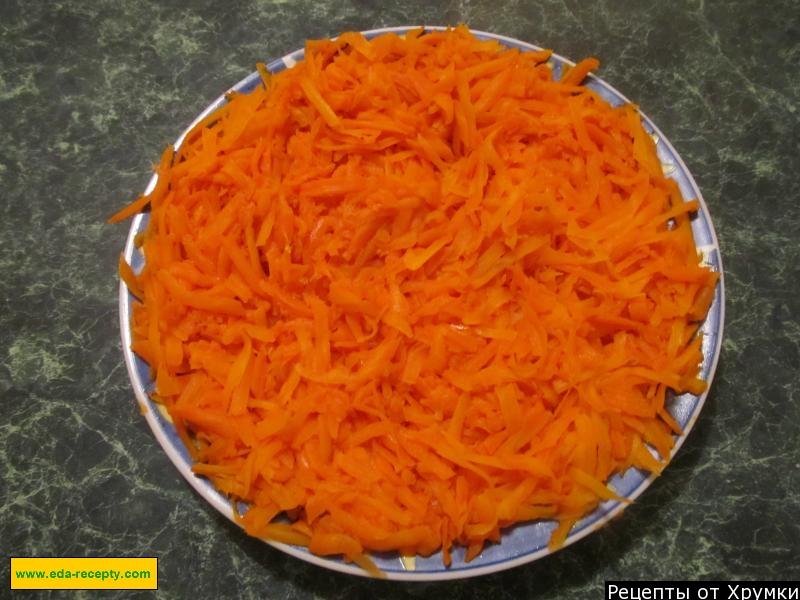 Шаг 1 приготовления Слоеный салат с куриной печенью и морковью