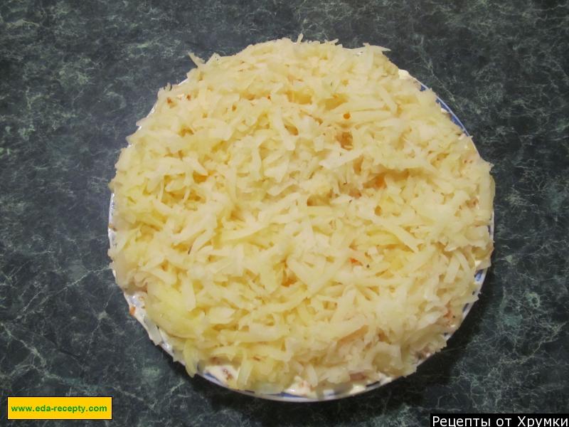 Шаг 2 приготовления Слоеный салат с куриной печенью и морковью