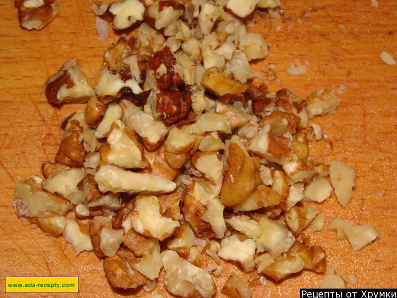 Шаг 4 приготовления Салат Тиффани с виноградом орехами и курицей
