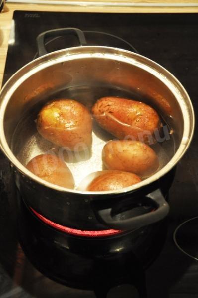 Шаг 2 приготовления Салат из стручковой фасоли картофель лук яйцо