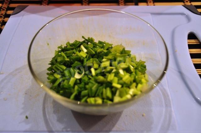 Шаг 4 приготовления Салат из стручковой фасоли картофель лук яйцо