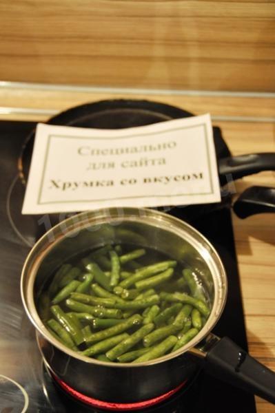 Шаг 6 приготовления Салат из стручковой фасоли картофель лук яйцо