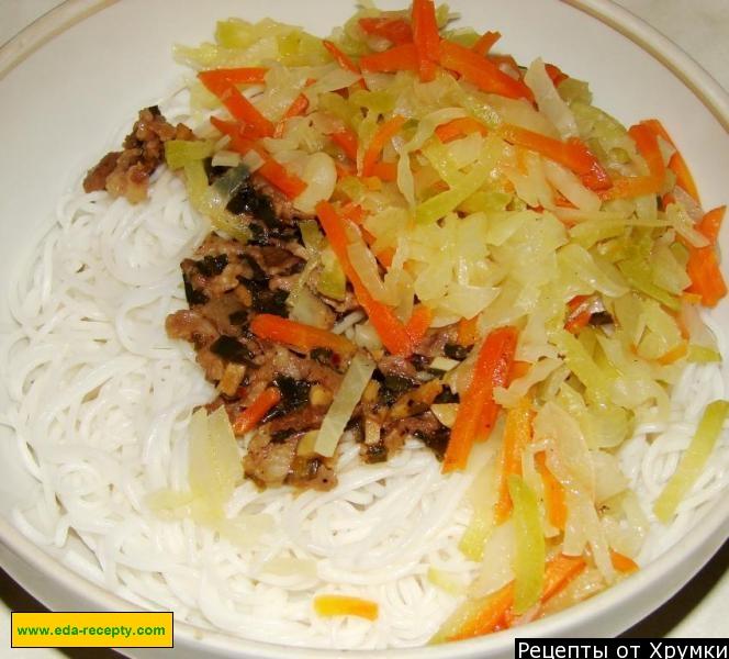 Шаг 9 приготовления Китайский салат с фунчозой и редькой