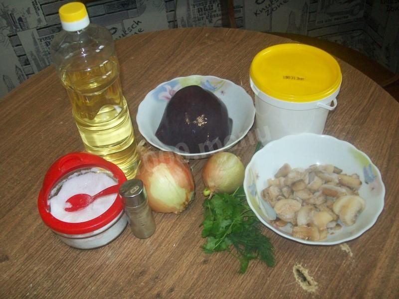 Шаг 1 приготовления Салат из печени говядины с шампиньонами