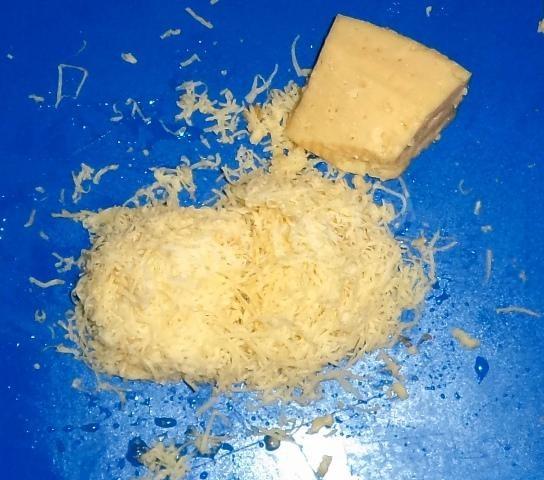 Шаг 4 приготовления Норвежский салат с яблоками и сыром