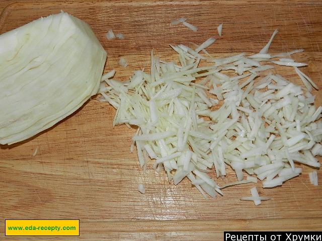 Шаг 7 приготовления Салат крабовый с капустой