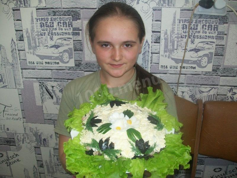 Шаг 10 приготовления Салат из курицы с черносливом с жареными грибами