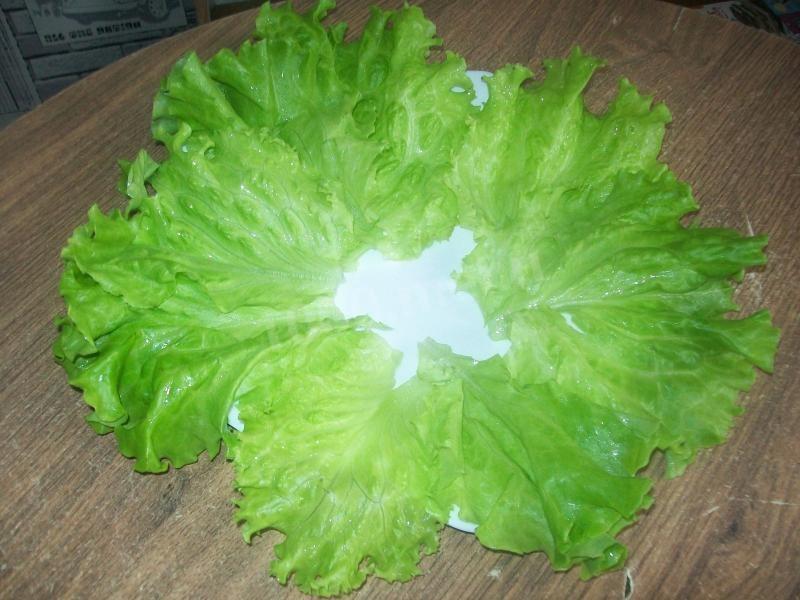 Шаг 6 приготовления Салат из курицы с черносливом с жареными грибами