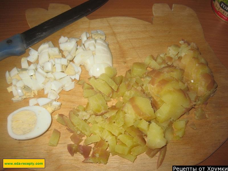 Шаг 3 приготовления Салат Оливье с грудками солеными огурцами