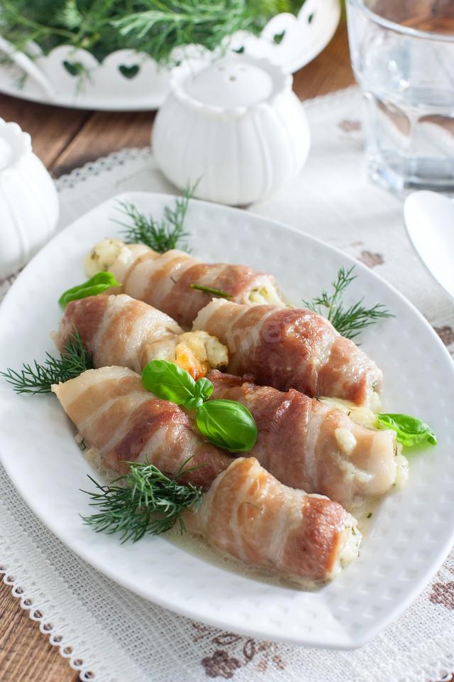 Шаг 7 приготовления Бекон с сыром в духовке закуска