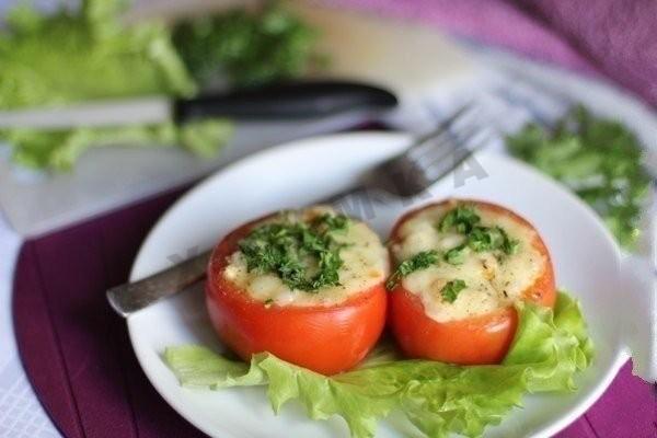 Шаг 7 приготовления Куриное филе запеченное с помидорами и сыром