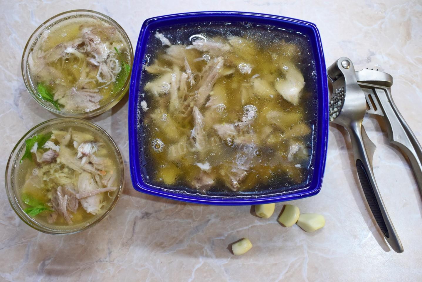Шаг 7 приготовления Холодец из рульки свиной и курицы