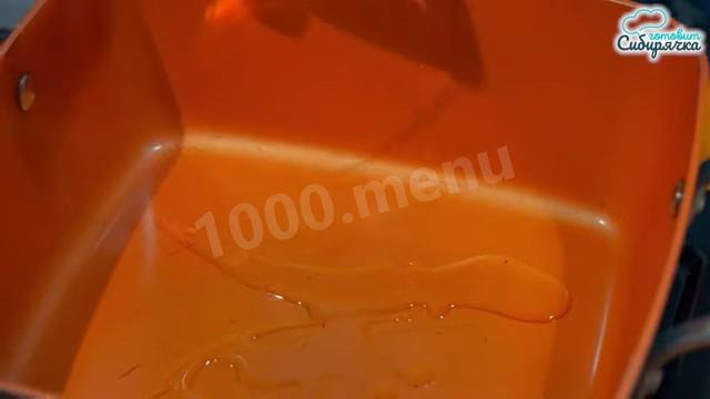 Шаг 4 приготовления Закуска из кабачков с помидорами и творожной заправкой