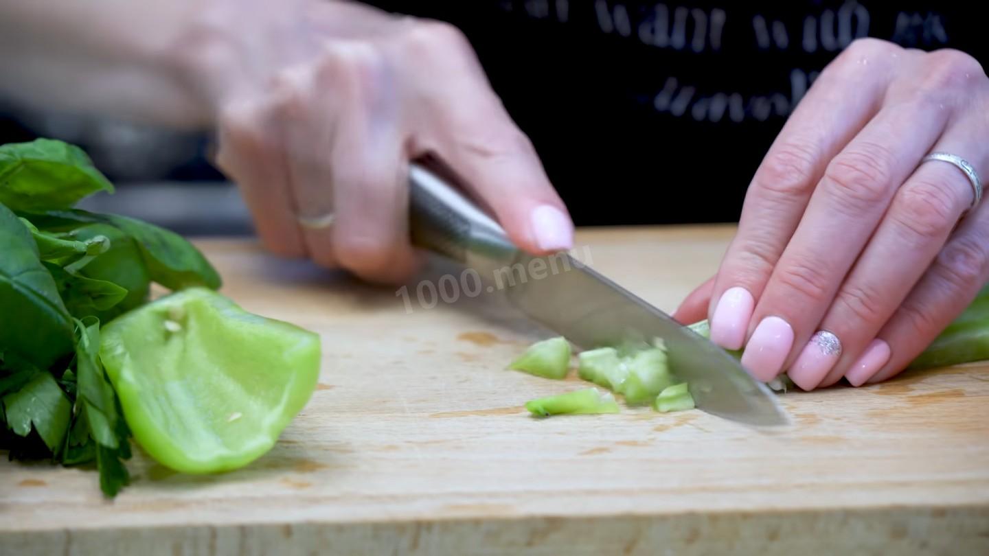 Шаг 8 приготовления Закуска из баклажанов с овощной начинкой
