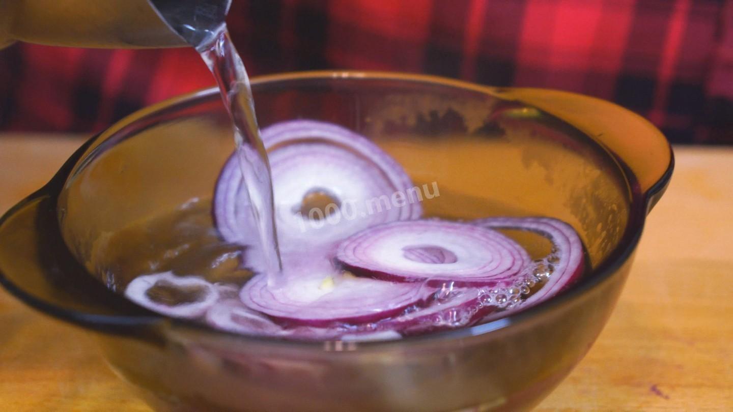 Шаг 1 приготовления Праздничная закуска Сельдь на шубе