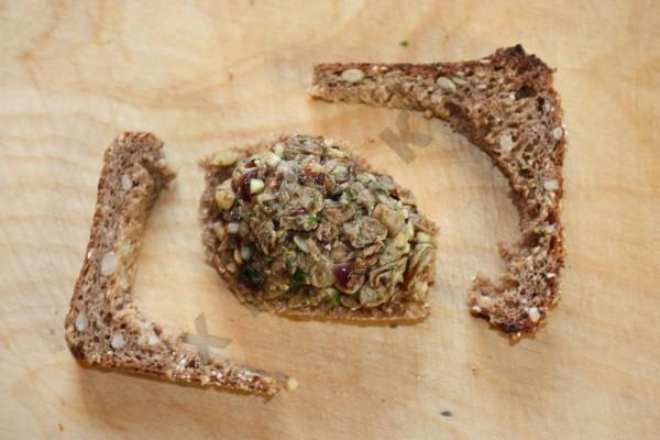 Шаг 20 приготовления Закуска на 23 февраля Граната-Лимонка