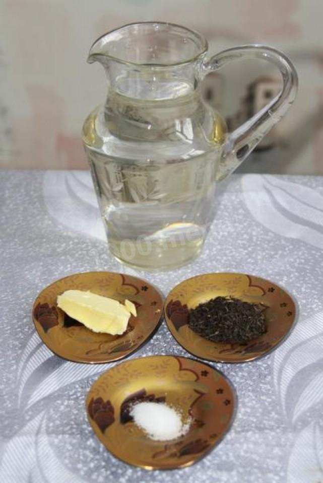 Шаг 1 приготовления Тибетский чай с маслом