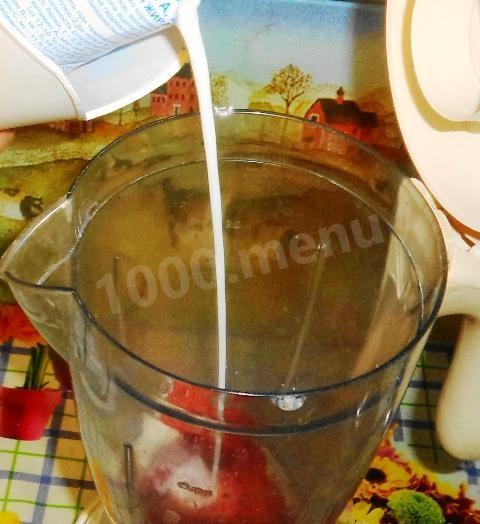 Шаг 4 приготовления Молочный коктейль с бананом