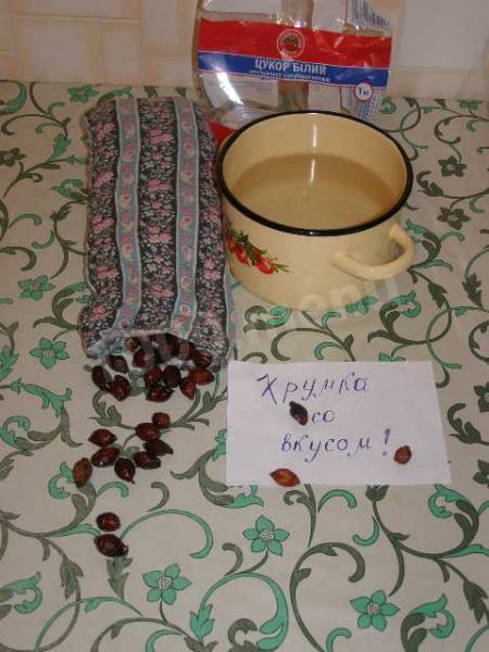Шаг 1 приготовления Компот из шиповника свежего на зиму