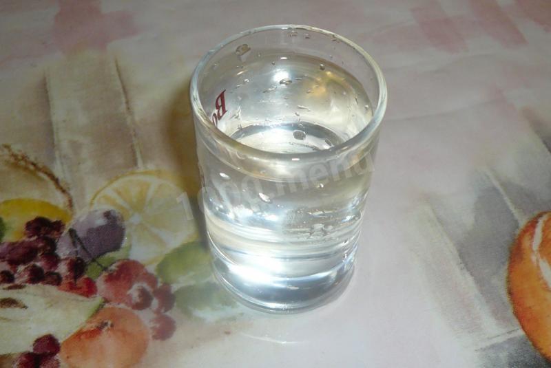 Шаг 3 приготовления Белый русский коктейль