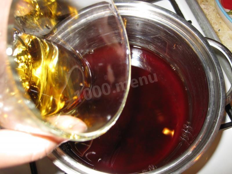 Шаг 3 приготовления Красное вино с коньяком горячее