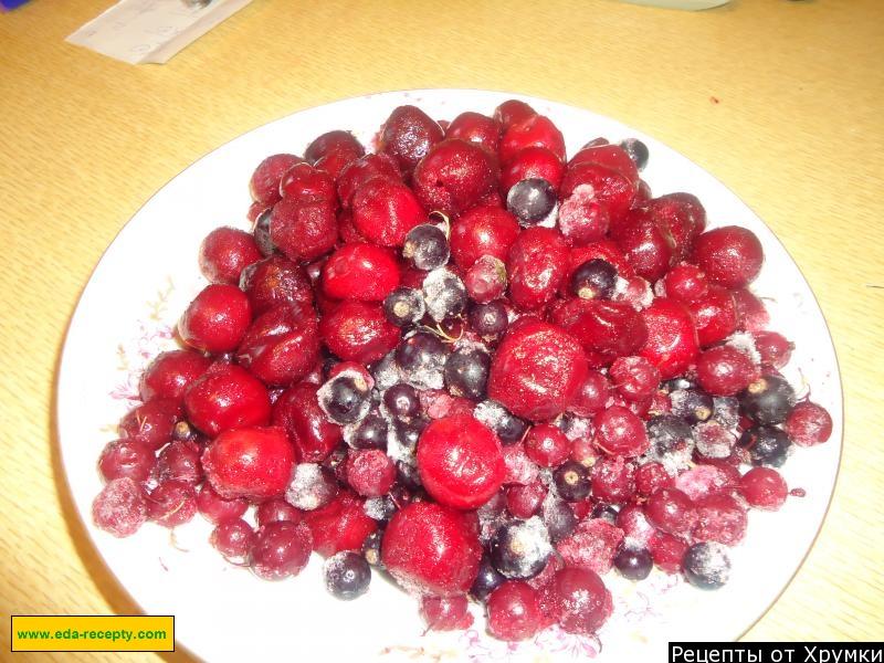 Шаг 1 приготовления Компот из замороженных ягод и фруктов